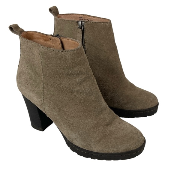 Caslon Tan Suede Leather Block Heel Ankle Boot - Picture 1 of 12